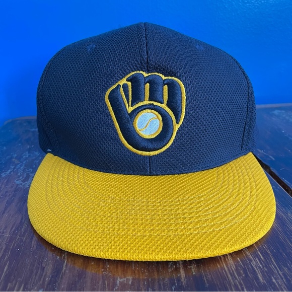 Milwaukee Brewers 94.5 KTI Country Promo Snap Back Hat -Blue/Yellow Baseball Cap - Picture 1 of 7